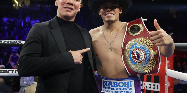 Emanuel Navarrete stops Liam Wilson in 9 brutal rounds to win WBO junior lightweight title