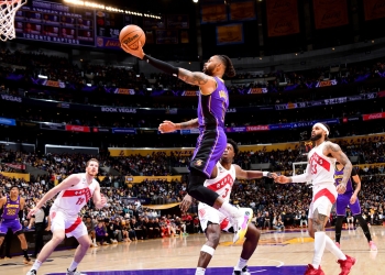 D’Angelo Russell keeps Lakers rolling, goes for 28 in return