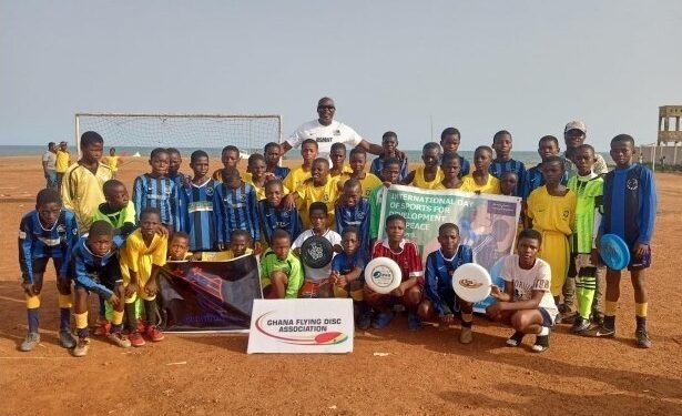 Ghana Flying Disc celebrate International Sports Day with Osu Flying Disc Club