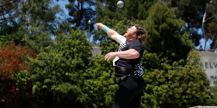 New technique, same record-breaking brilliance by Crouser