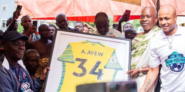 Dede Ayew enstooled chief of Dormaa Ahenkro