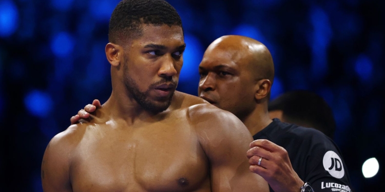 Anthony Joshua trusts in Derrick James’ work as a coach