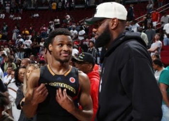 Bronny James, older son of LeBron James, suffers cardiac arrest at USC basketball practice