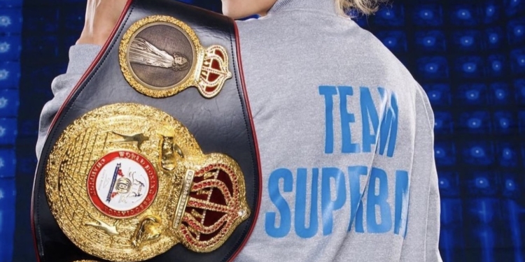 Seniesa defends against Yudica this Friday