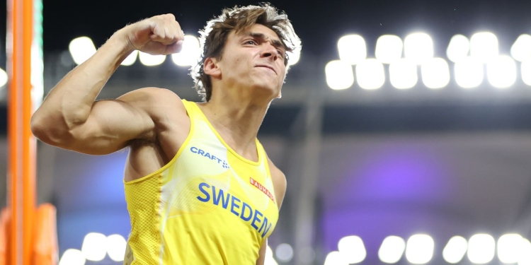 Duplantis soars to second pole vault gold in Budapest