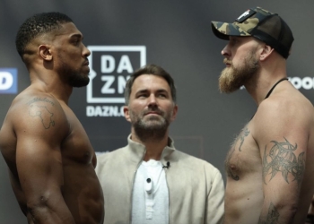Joshua and Helenius ready in London