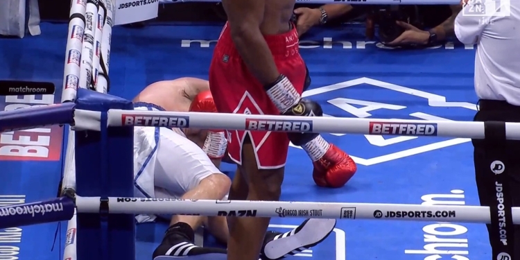 Joshua and Helenius ready in London