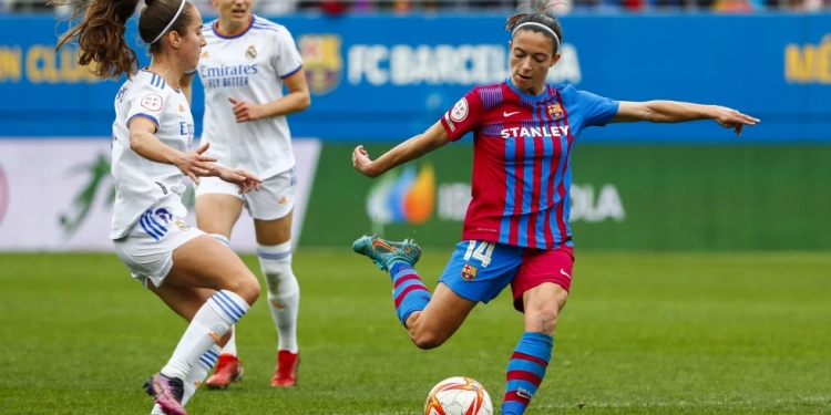 Spain’s women’s soccer league players call off strike after reaching a deal for higher minimum wage