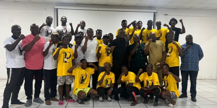 GBF Executive Issaka Pangasur donates to national boxing teams