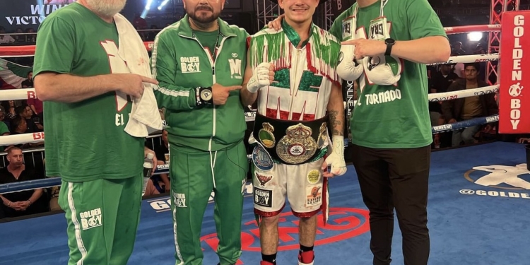 Victor Morales Jr. retains inter-continental featherweight belt