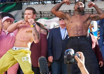 Photos: Canelo Alvarez, Jermell Charlo make weight for undisputed war in Las Vegas
