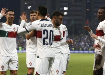 Ronaldo scores twice, Portugal thrash Bosnia
