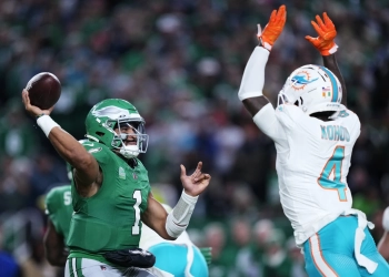 Jalen Hurts and the Eagles shut down Dolphins in a possible Super Bowl preview
