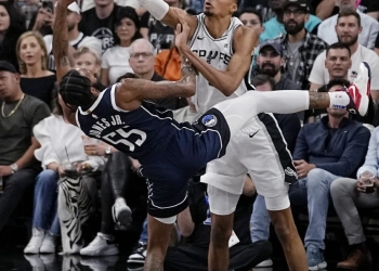 Mavericks spoil Victor Wembanyama’s NBA debut, beat the Spurs 126-119 in season opener