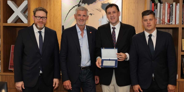 Hungarian tennis great Asbot gets official recognition 76 years after winning French Open