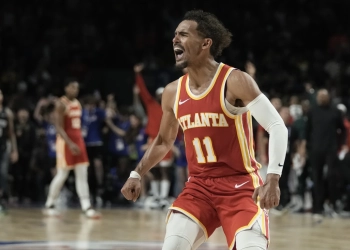 Young scores 41, Murray hits go-ahead 3 as Hawks beat Magic in Mexico City