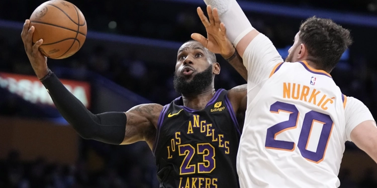 Lakers beat Suns to advance to NBA In-Season Tournament semifinals in Vegas