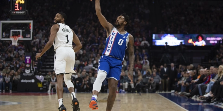 Kings set franchise record for 3s with 25, beat Nets 131-118