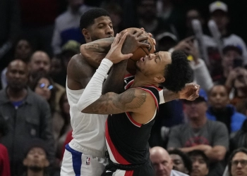 Clippers hold off short-handed Trail Blazers 132-127 for 4th straight win