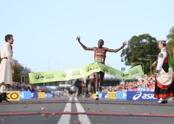 Sawe breaks course record in Bolzano