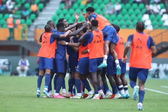 Cape Verde rout Mozambique 3-0, win Group B