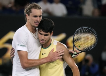 Zverev ousts Alcaraz to move into Australian Open semis against Medvedev; Zheng into 1st semifinal