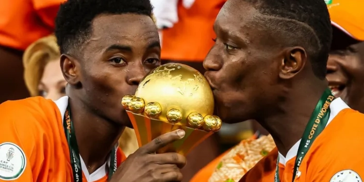 Ivory Coast and Nigeria players get cash, villas and honours