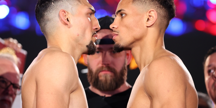 Lopez, Ortiz on weight for WBO world title fight in Las Vegas Thursday night