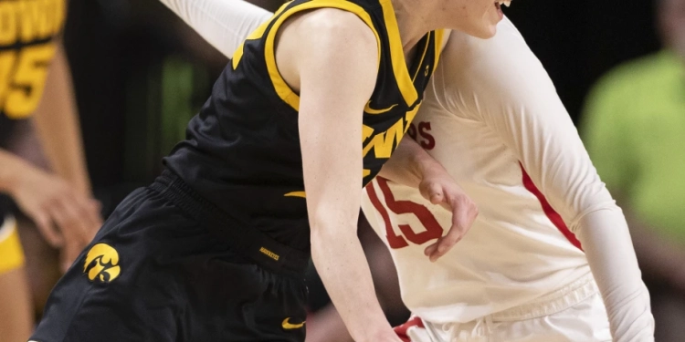 Caitlin Clark needs 8 points to set NCAA scoring record after finishing with 31 versus Nebraska