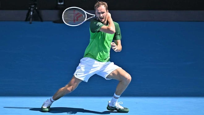 Dubai Duty Free Tennis: Daniil the defender