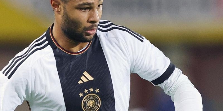 Row erupts over German football team switching supplier from Adidas to Nike