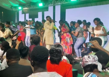 ACP Kofi Sarpong hails organisers for massive turnout at MTN Stand In Worship in Kumasi