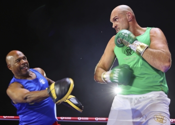 Media Workout Photos: Fury & Usyk 3 days from making heavyweight history