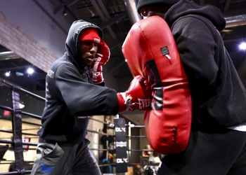 Bruce Carrington on return versus Jose Enrique Vivas: “I go in there to hurt!’