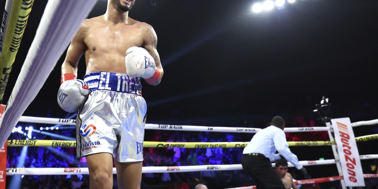 Teofimo Lopez successfully defends world title against Steve Claggett