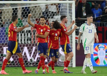 Big hitters on way as Spain follow Germany into Euro KO round