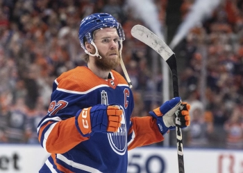 Connor McDavid wins Conn Smythe as playoff MVP despite Oilers losing Stanley Cup Final to Panthers