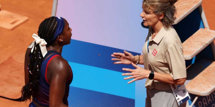 Coco Gauff’s emotional breakdown at Roland Garros in a shocking Olympic exit