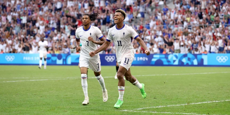 France set up World Cup repeat with Argentina in men’s quarter-finals