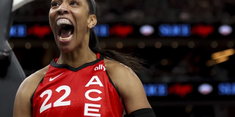 Aces beat Fever 88-69 in front of fifth-largest crowd in WNBA history