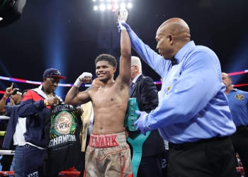 Shakur Stevenson decisions Artem Harutyunyan to defend WBC world title