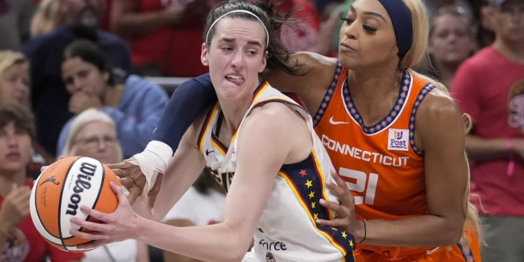 Caitlin Clark sets WNBA rookie record for 3s as Fever beat Sun and snap 11-game skid in series