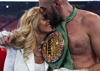 Tyson Fury reveals his wife suffered a miscarriage on eve of Usyk fight