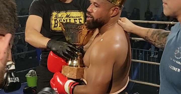 Steavano Tuekpe retains kickboxing world title in Germany
