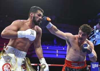 Richard Torrez dominates Vianello in Las Vegas heavyweight showdown