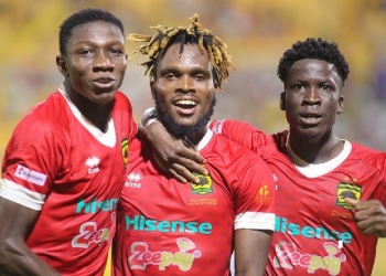 Kotoko part ways with 8 players, including captain Justice Blay