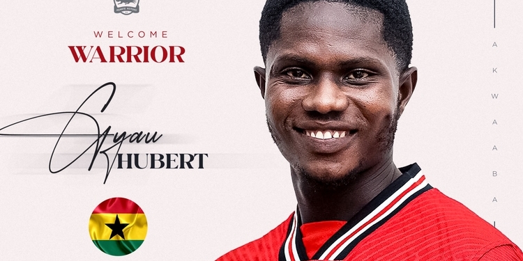 Asante Kotoko complete signing of Hubert Gyau
