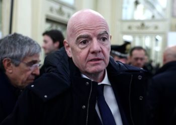 FIFA boss Infantino supports lifting ban on Russia